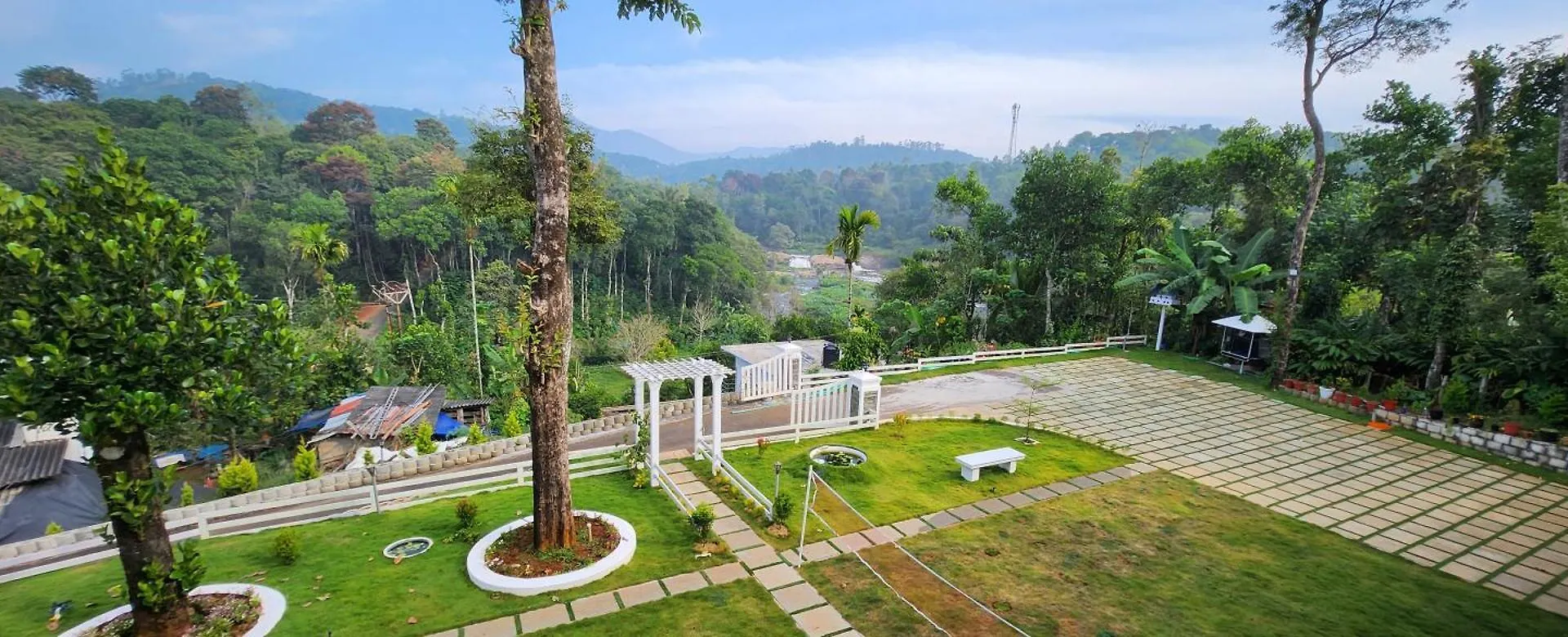 Uthuppan'S Holidayhome Udumbanshola Holiday home